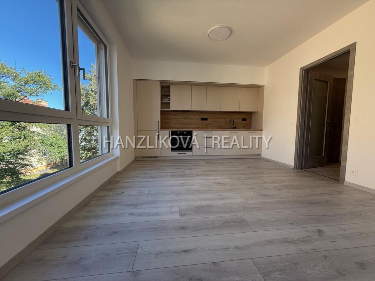 Pronájem novostavby bytu 3+kk s lodžií, byt číslo B.19, residence Hálkova, ČB