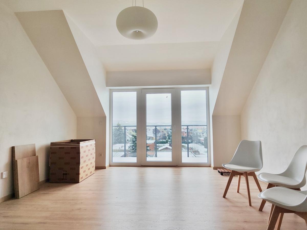 Obývací pokoj, pronájem bytu 2+kk, K. Šatala, České Budějovice