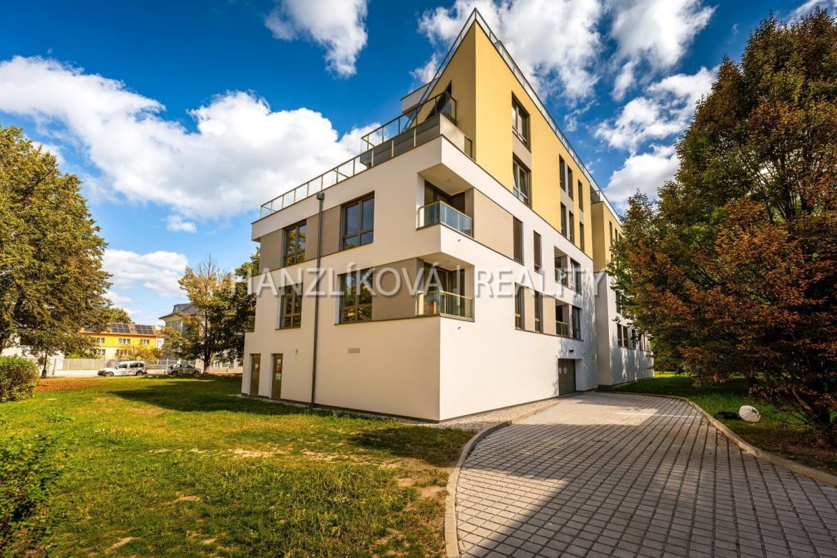 pronájem novostavby bytu 2+kk s lodžií, byt číslo B.20, residence Hálkova, ČB