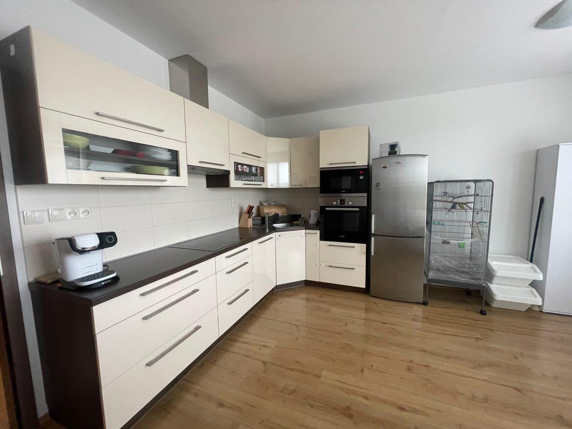 Pronájem novostavby bytu 3+kk  s balkonem, Rožnov