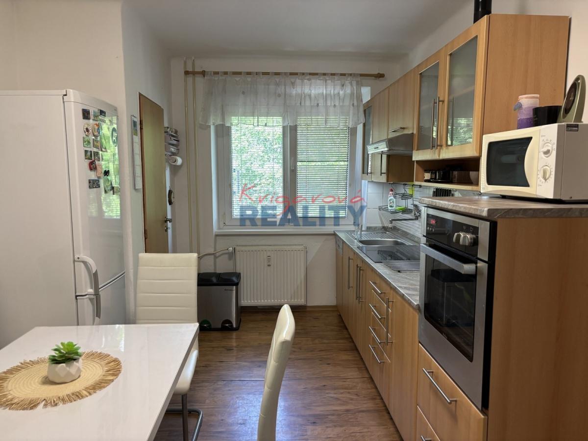 kuchyně s jídelnou