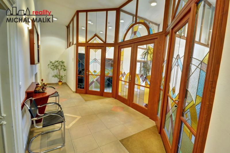 Pronájem kancelář 15 m2, Tř.1.máje, Hranice