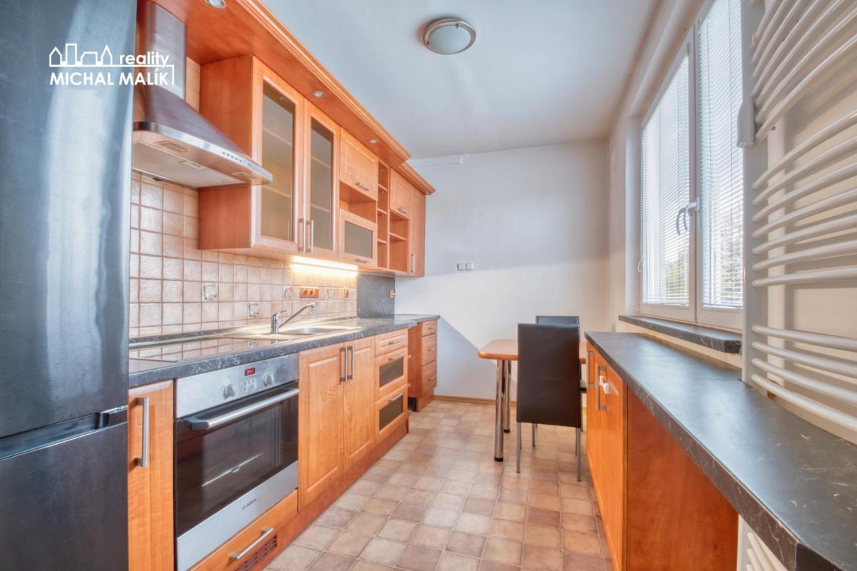 Prodej bytu 3+1 s lodžií, 72 m2, Hromůvka, Hranice