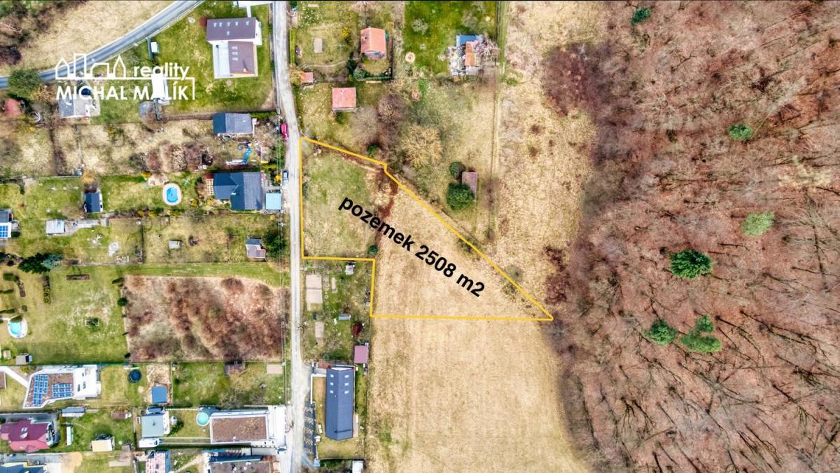 Stavební pozemek 2 508 m and sup2;, Pod Hůrkou, Hranice  klid, příroda a výhled