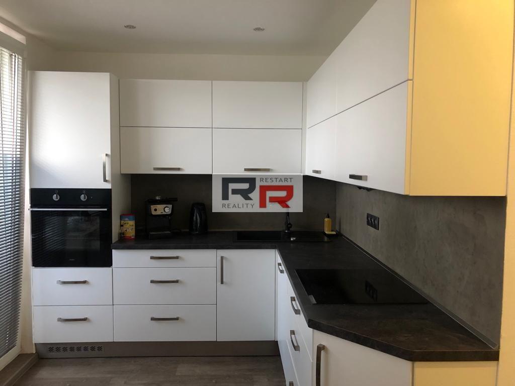 Pronájem bytu 1+1 se 2 lodžiemi, Olomouc - ul. Pionýrská