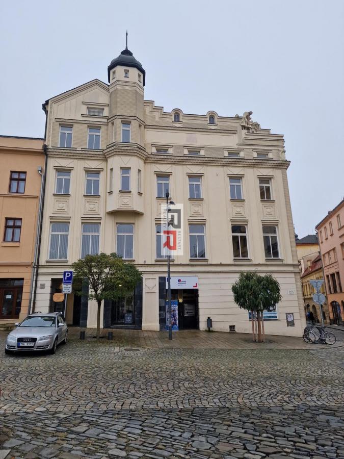 Pronájem trojkanceláře 67m2 v centru Olomouce  - ul. Dolní náměstí 