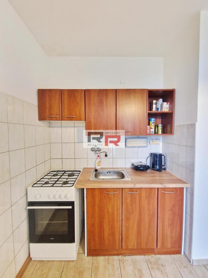 Prodej bytu 1+1/2 lodžiemi, Olomouc - ul.  Politických vězňů