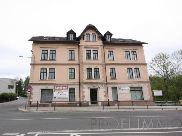 Dvě  průchozí kanceláře s parkováním nedaleko centra Liberce 