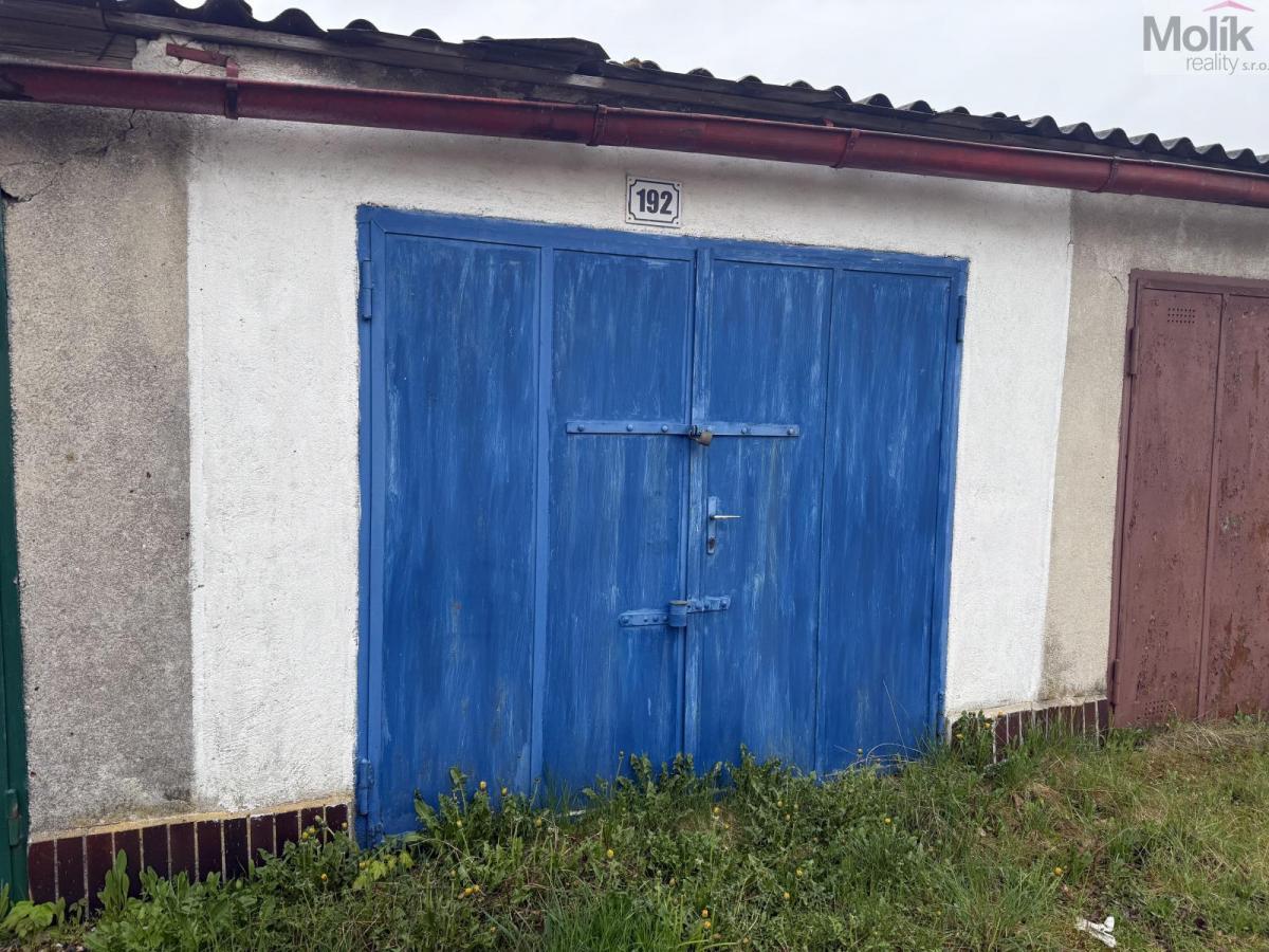 Prodej 4x garáž, OV, 88 m2, Cheb - část Háje + Švédský vrch