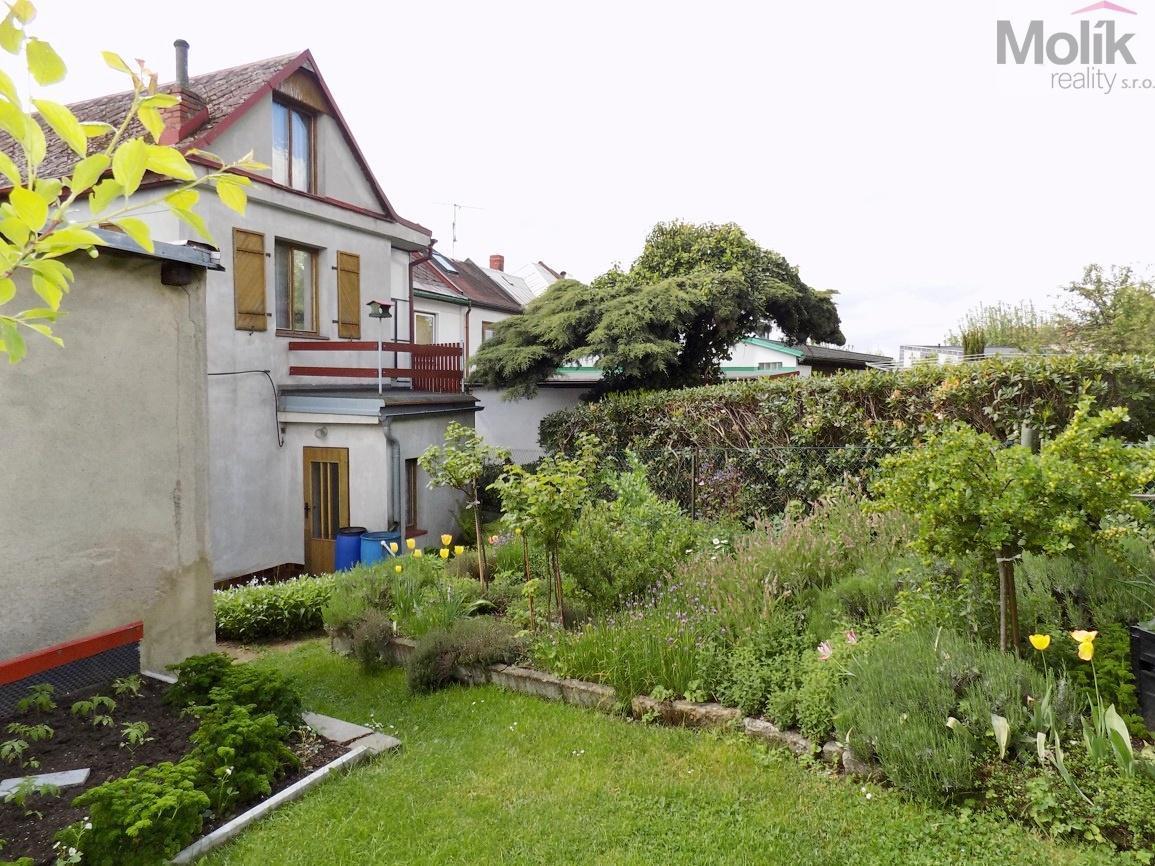 Prodej rodinného domu 125 m2 s garáží a pozemkem 482 m2, Šluknov, Fügnerova ulice