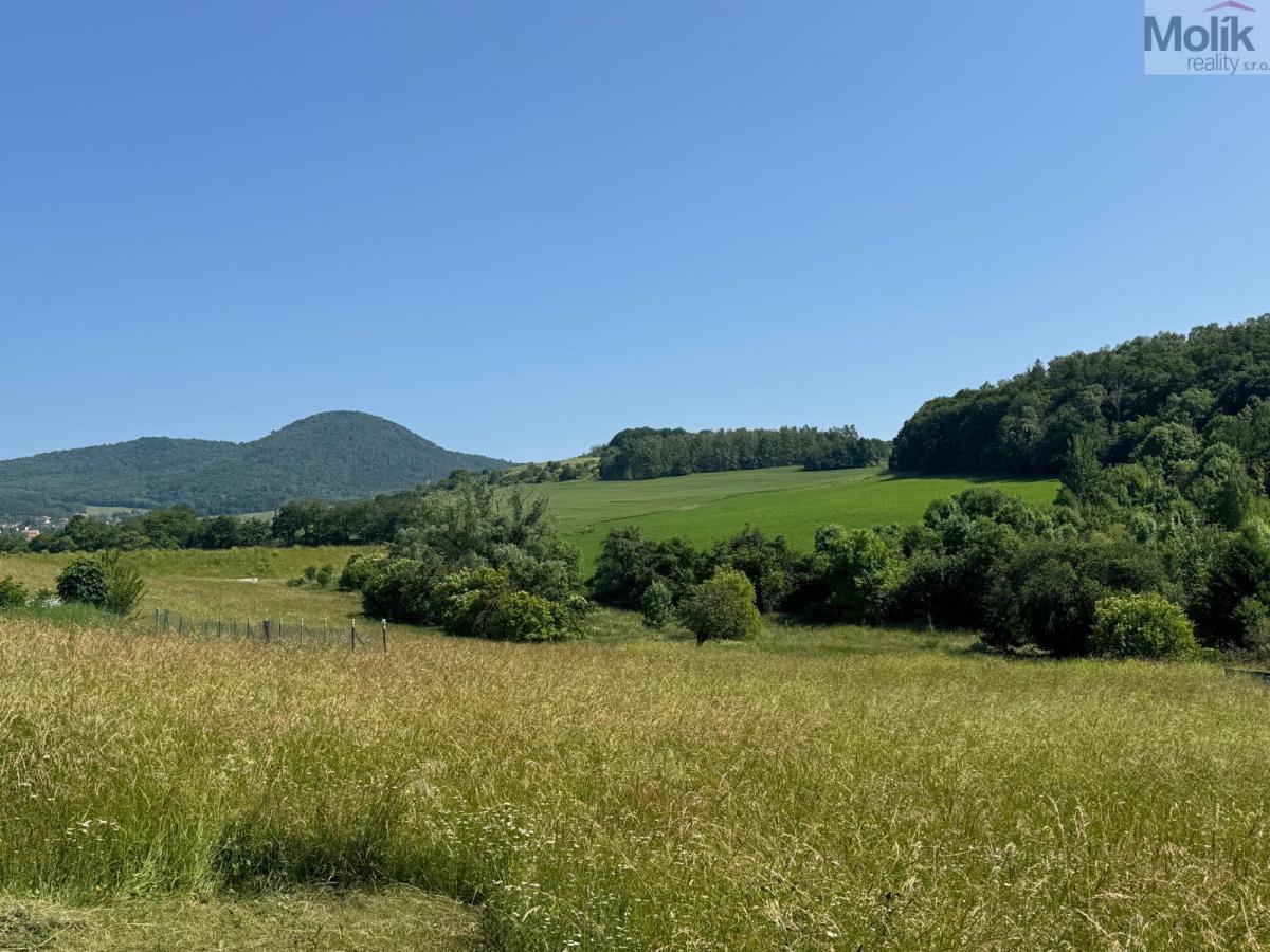Stavební pozemek 1489 m2, obec Světec