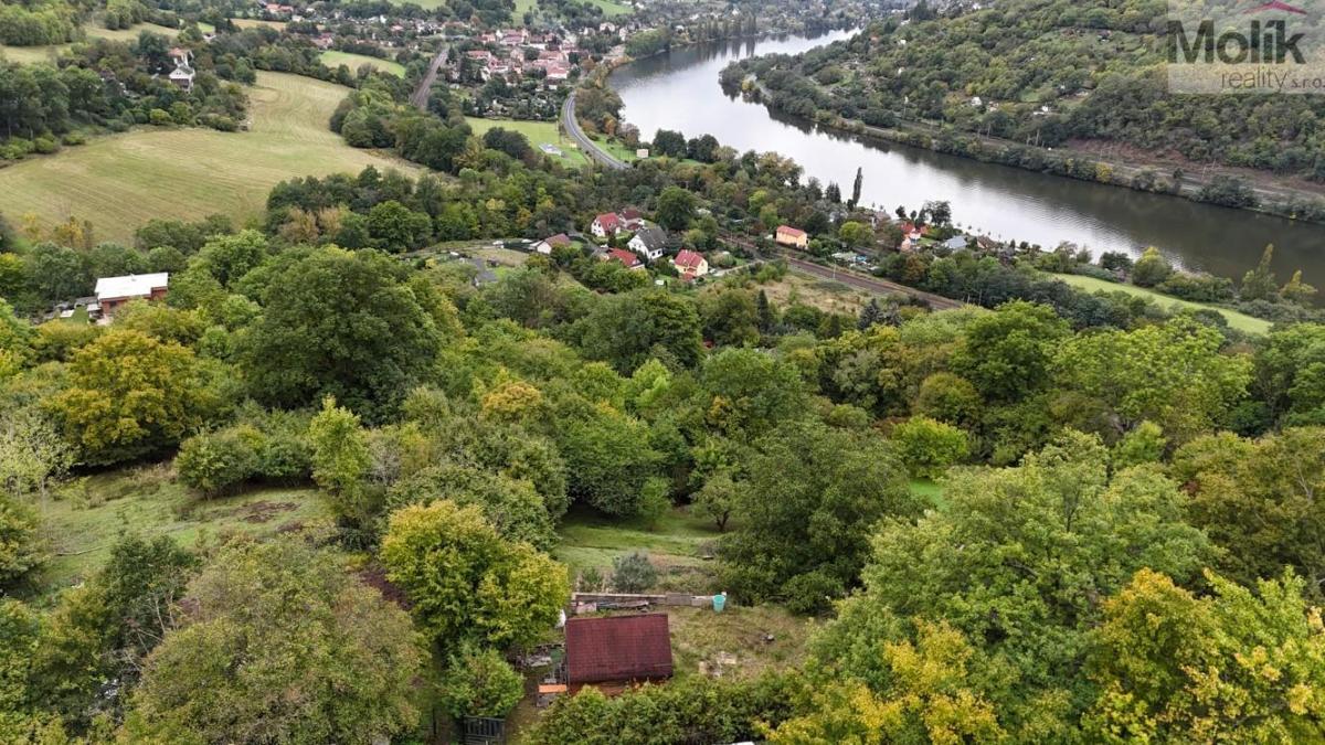 Prodej pozemku k rodinné rekreaci v Sebuzíně u Ústí nad Labem, 1154 m2.