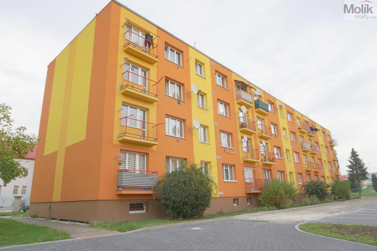 Pronájem bytu 2+1, 55m2, Vinohradská, Litvínov