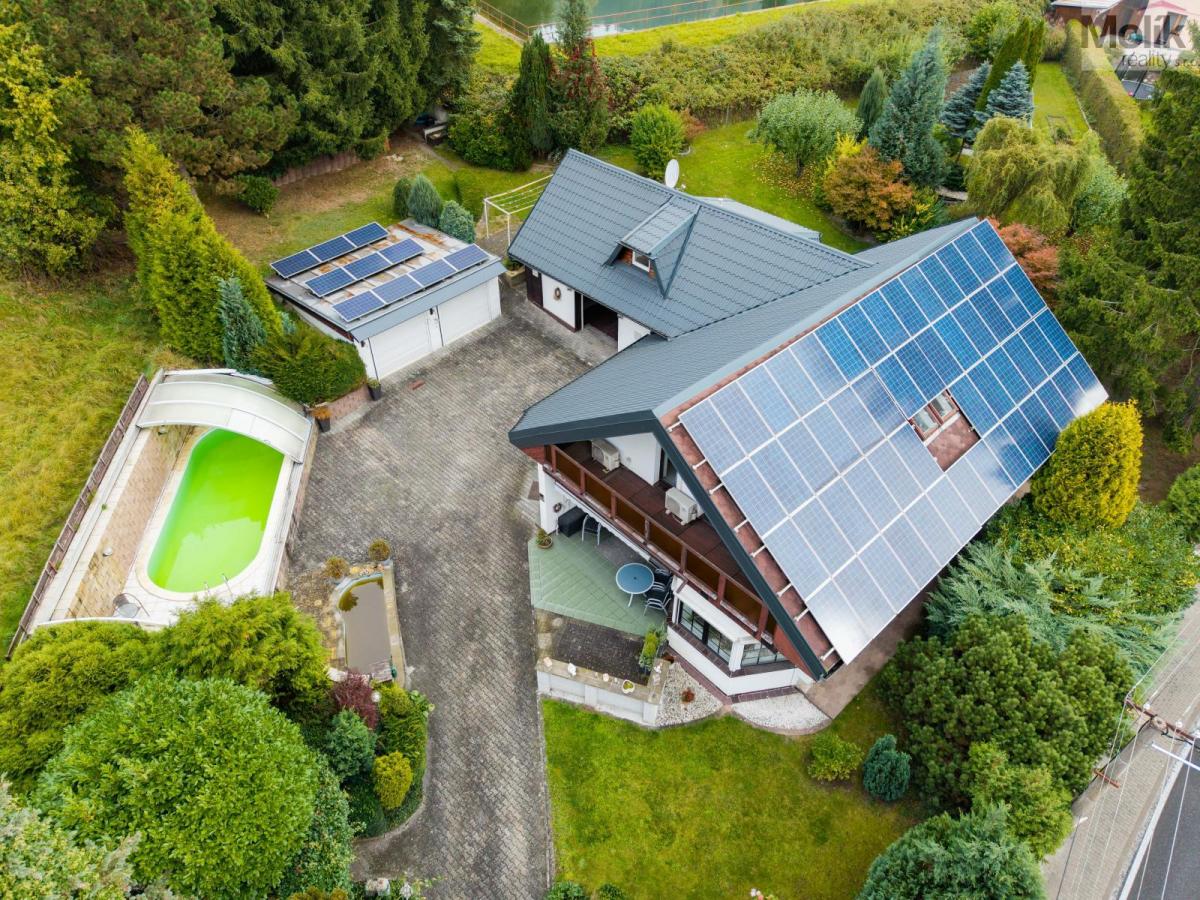 Rodinný dům s fotovoltaikou, Loučim