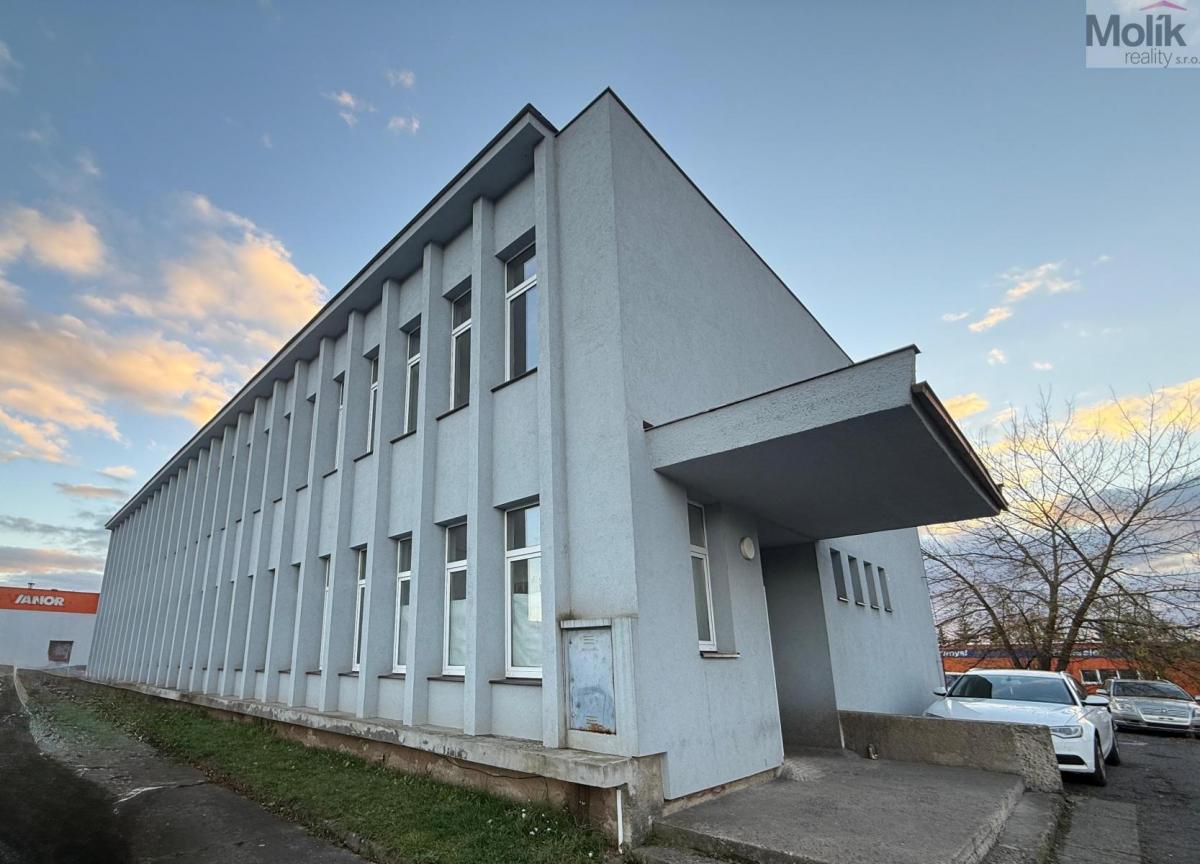 Kanceláře, ul. Pekárenská, Most