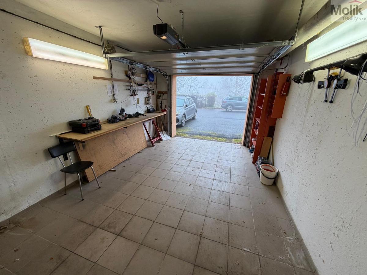 Garáž, ul. Nad Parkem