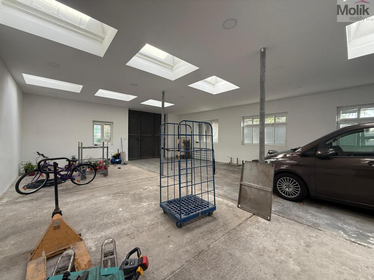 Pronájem skladových prostor, ul. Lomená, Most