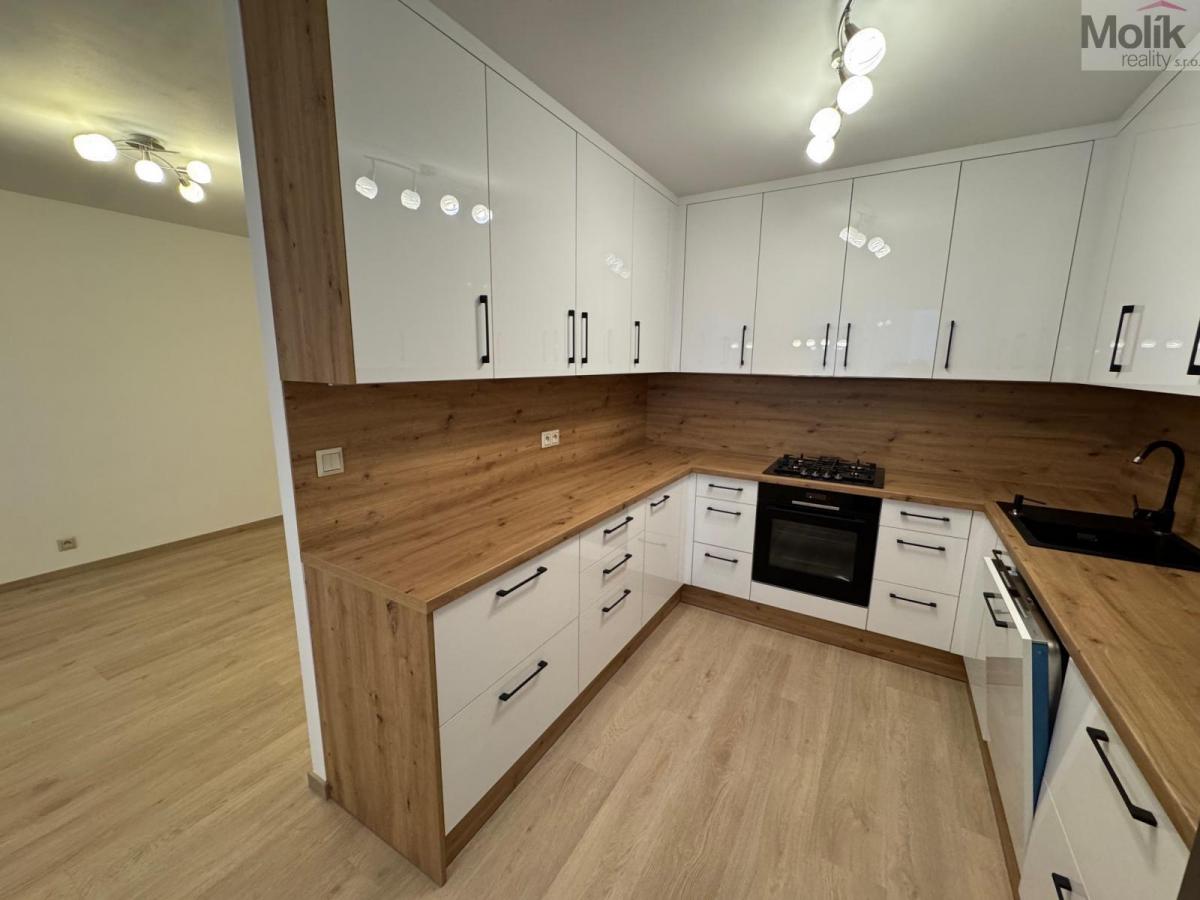 Most, pronájem zrekonstruovaného bytu 3+1/lodžie, ul. J. Ševčíka, 68,75 m2