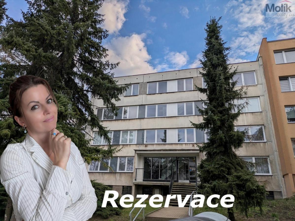 Rezervace: K pronájmu byt 1+kk+L (28,6 m2) ulice Aléská 246, Bílina - Pražské Předměstí