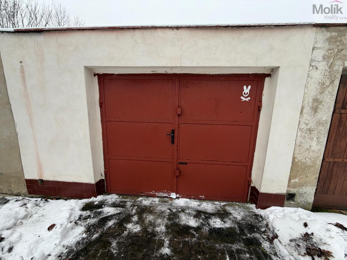 Garáž, ul. U Koldomu