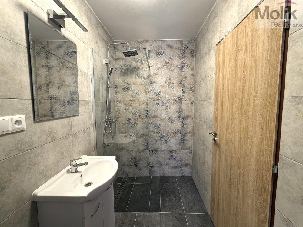 Byt 3+1, ul. Pod Strání, Meziboří