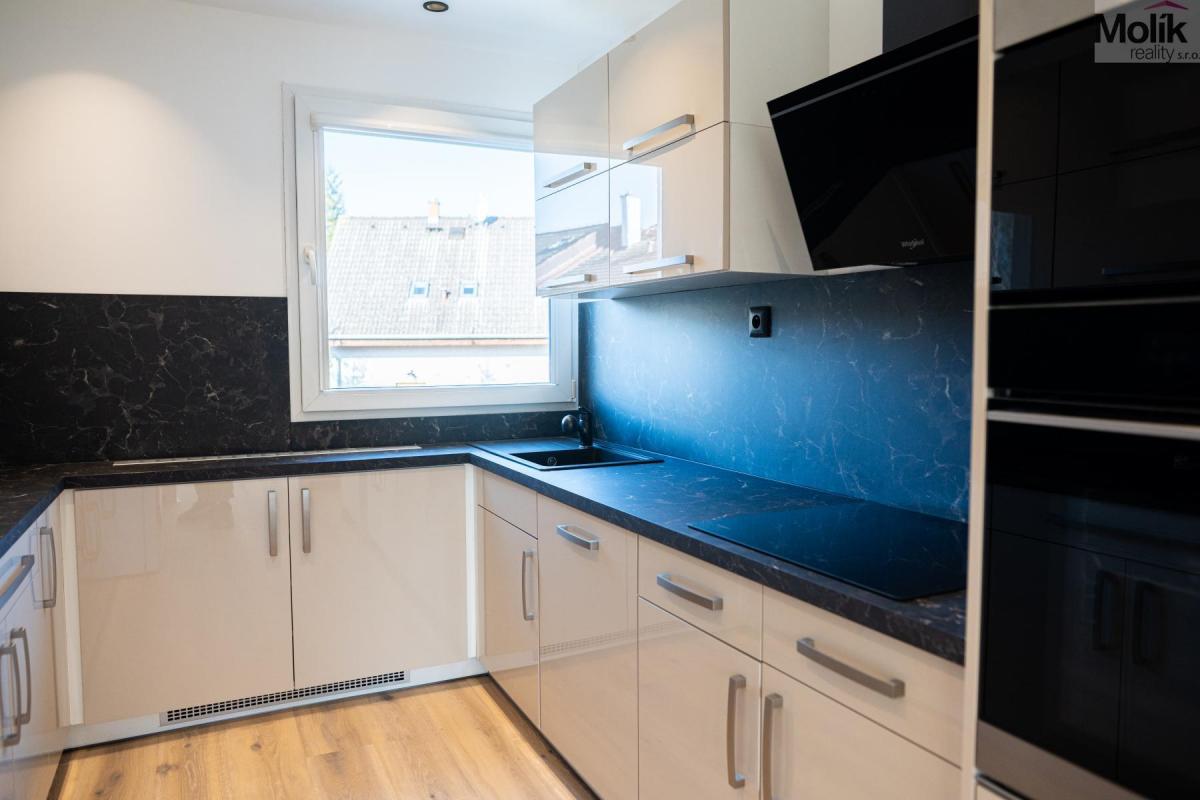 Rodinný dům s garáží, ul. Nad Potokem, Vtelno