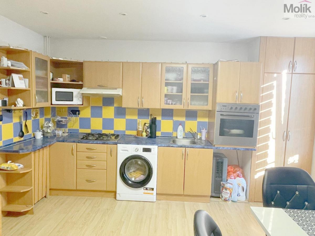 Pronájem bytu 2+1, 52m2, tř. Budovatelů, Most 