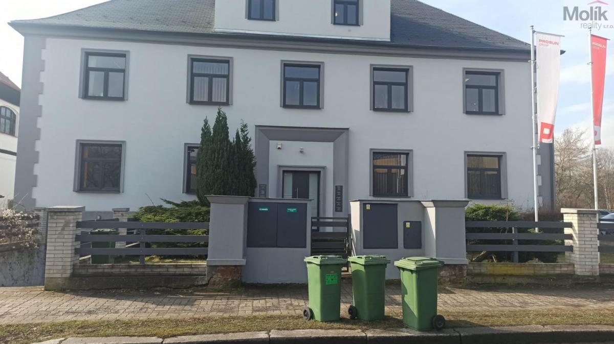 Pronájem kancelářské prostory plocha 70 m2, garážové stání 20 m2 Chomutov, Dukelská