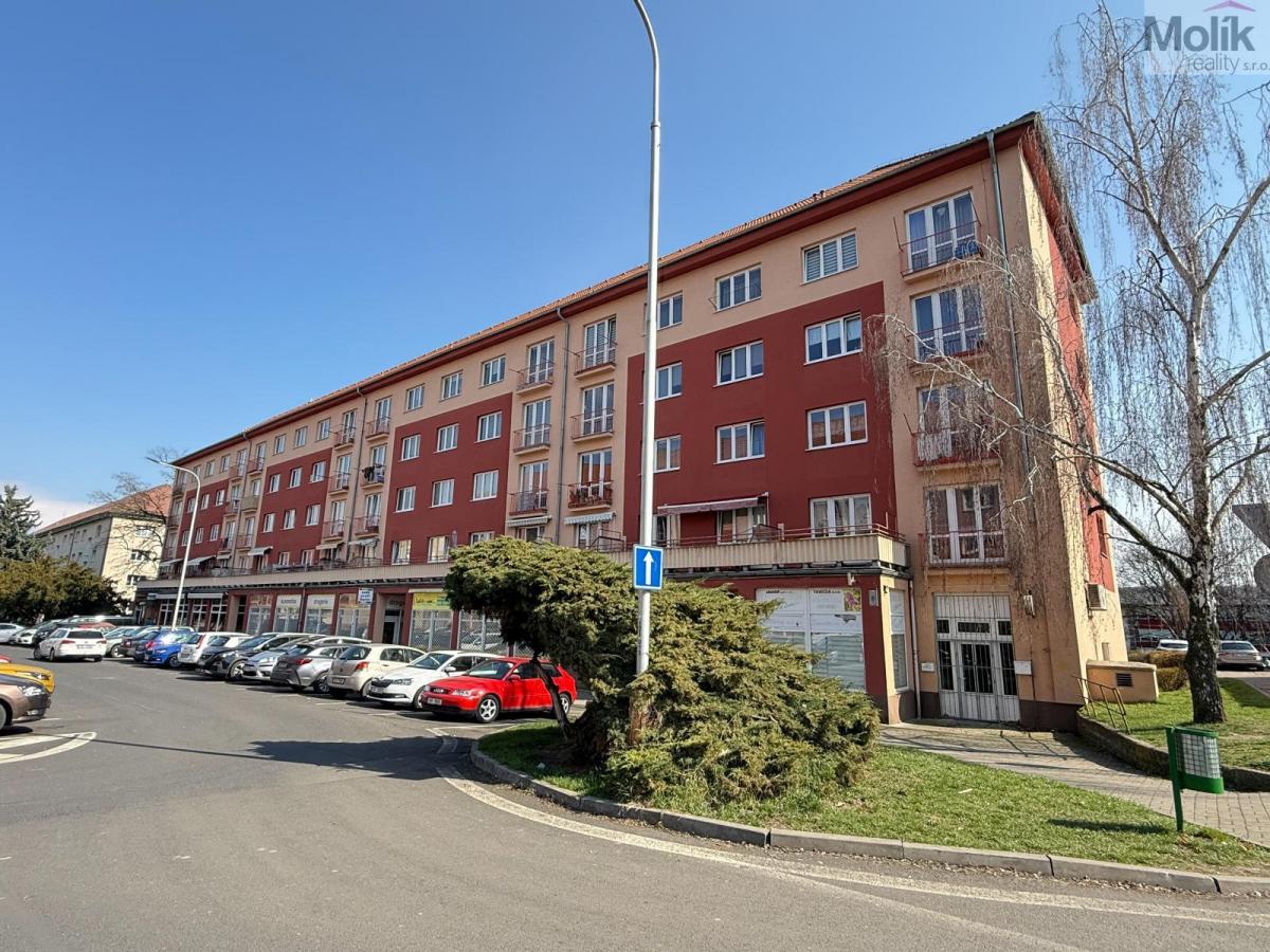 Pronájem bytu 2+1, 52 m2, Most, ul. V. Nezvala