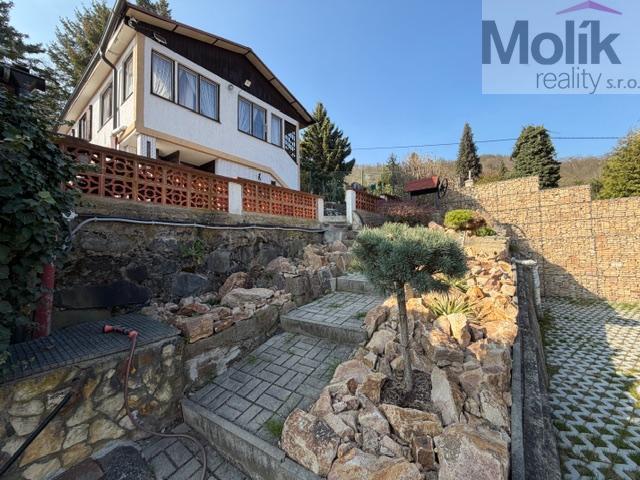 Prodej rekreační chaty se zahradou 518 m2, Dolní Zálezly