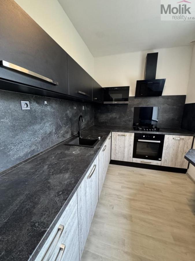 Pronájem bytu 2+1, 54 m and sup2;, Ul. 1. máje, Most