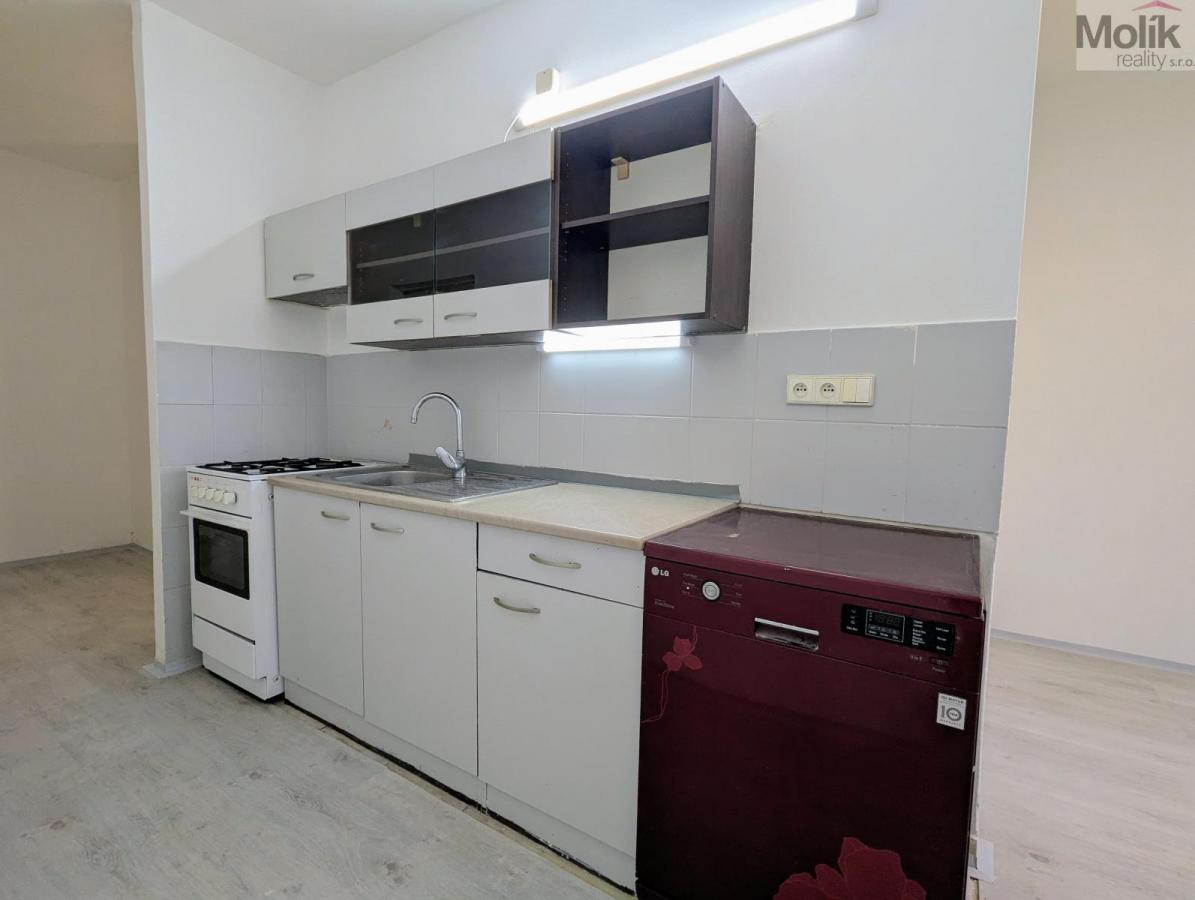 Pronájem bytu 3 + 1 s lodžií, ul. Sídliště za Chlumem, Teplické Předměstí, Bílina, 64 m2