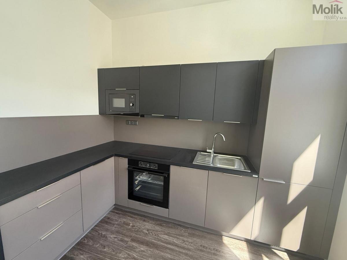 WhatsApp Image 2026-04-27 at 08.56.35 (1).jpeg