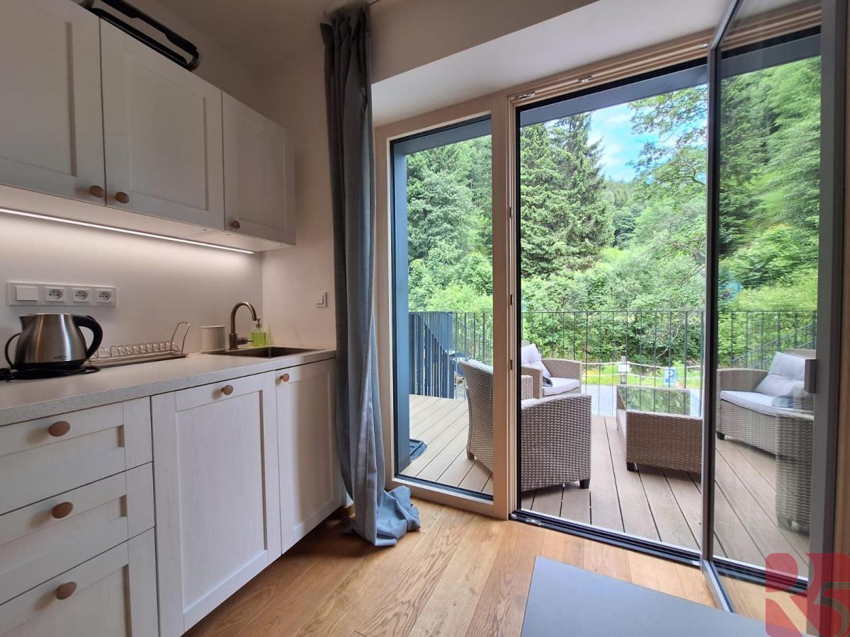 Prodej 1kk 36m2, v apartmánovém domě Máj, terasa, sklep, parkovací místo