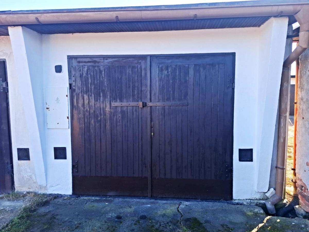 prodej garáže Vančurova, Chodov