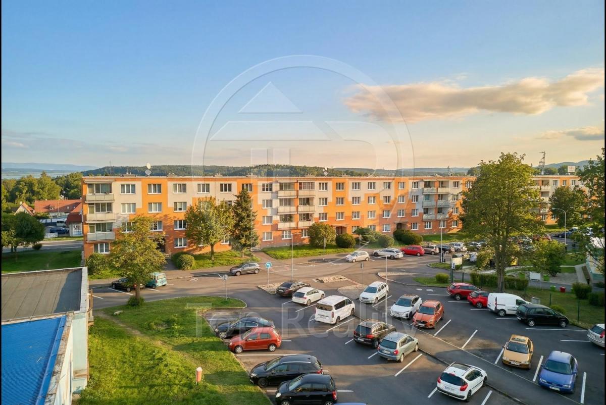 Prodej bytu 2+1 M. Majerové, Sokolov