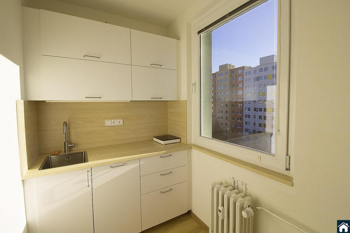 Pronájem bytu 1+kk, 30m2, Praha 4 - Modřany