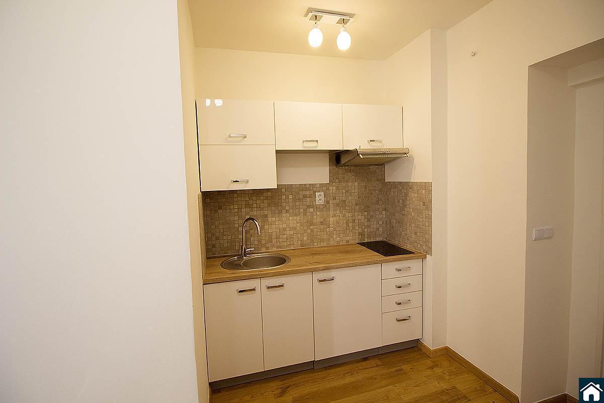 1+kk, 27m2, Praha 10 - Vršovice, po rekonstrukci