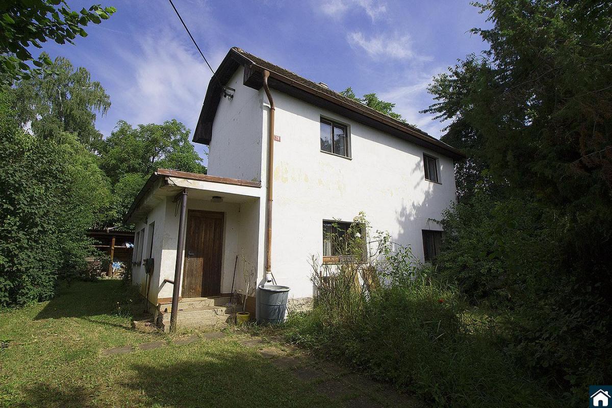 Prodej rodinného domu ke kompletní rekonstrukci  velký pozemek, klid, zeleň | Kaliště u Ondřejova