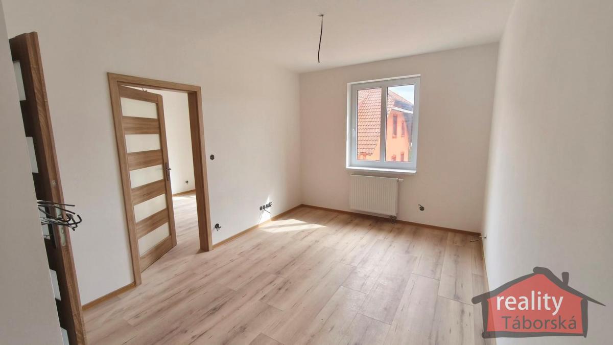 Nový byt 2+kk s parkovacím stáním, Nupaky, Praha východ