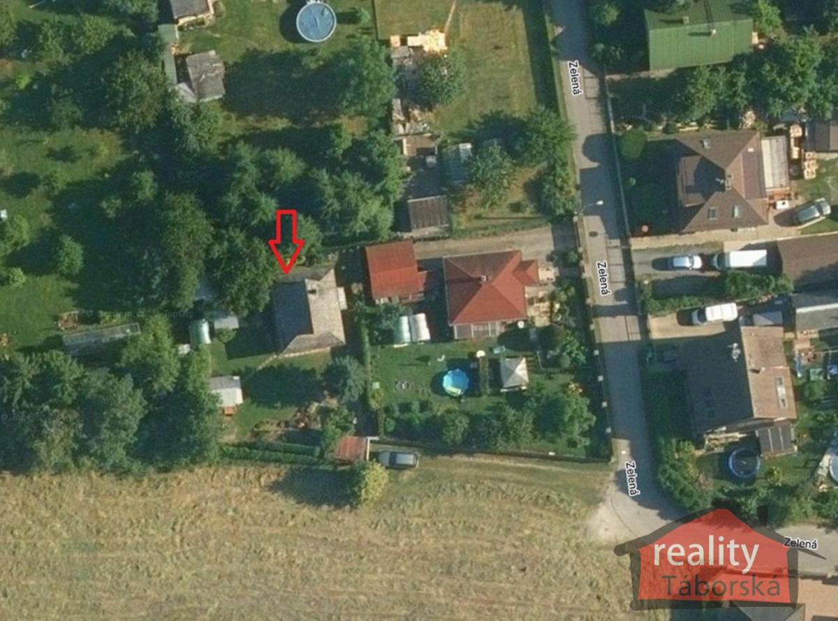 Zděná chalupa v žádané lokalitě Struhařov, Praha východ