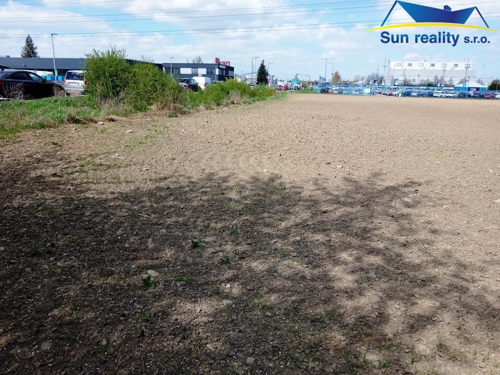 Prodej pozemku 4.000 m2  pro komerční využití