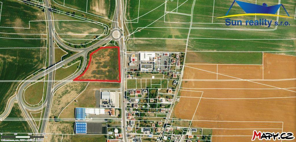 Prodej parcely 14.000 m2 pro komerční využití - doprava - průmyslová hala - lehká výroba - Pardubice