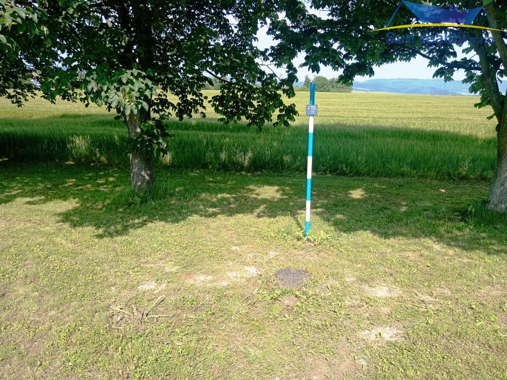 Prodej pozemku se stavbou rodinného domu - tři typy domů - Šumvald -