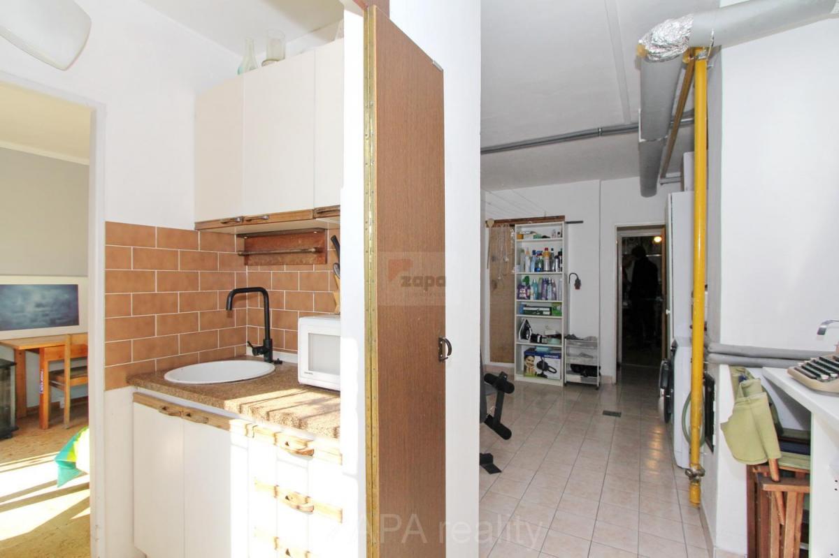 Prodej řadového rodinného domu 221 m2 + pozemek 229 m2, Praha 4 Krč