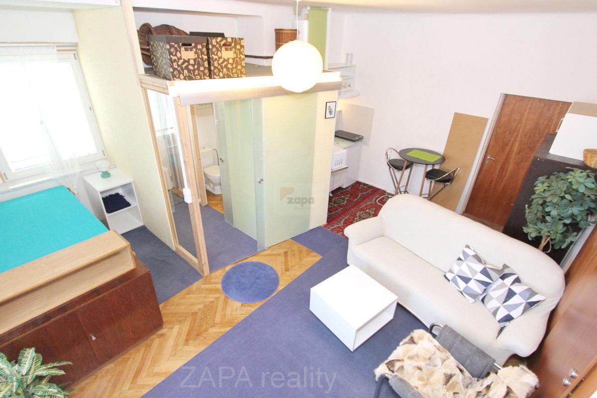 Pronájem hezkého bytu 1+kk 30m2 Praha 4 Záběhlice, kompletně zařízen, zahrada k užívání