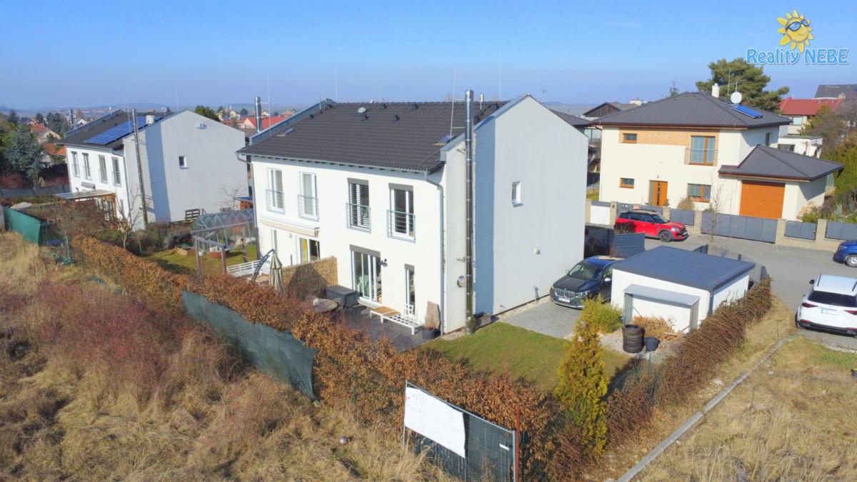 Pronájem domu se zahradou Horoměřice