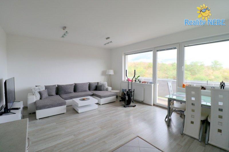 Pronájem bytu 3+kk/B/S, 94 m2, Mantovská, Praha 10, Horní Měcholupy