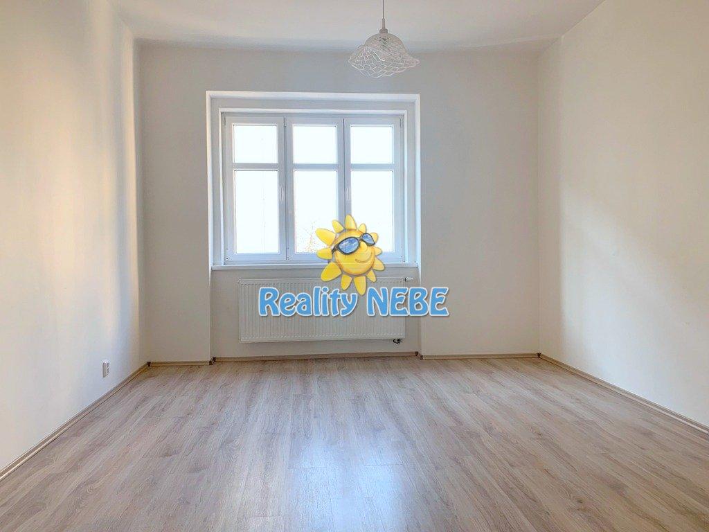 Pronájem bytu 2+1 56m2 Na Veselí Praha 4 Pankrác