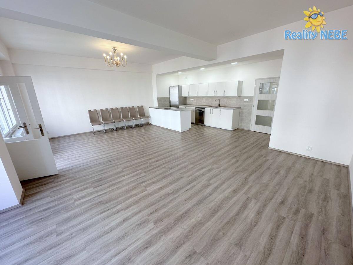 Pronájem bytu 3kk 114m2 balkon Štěpánská Praha 1